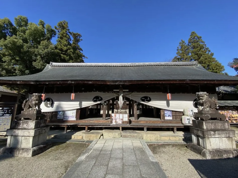 豊満神社の拝殿